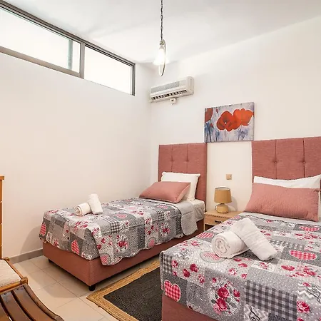 Dorothy's Seaview Haraki