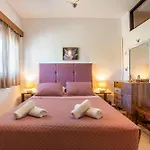 Apartment Dorothy's Seaview Haraki