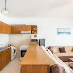Dorothy's Seaview Apartment *