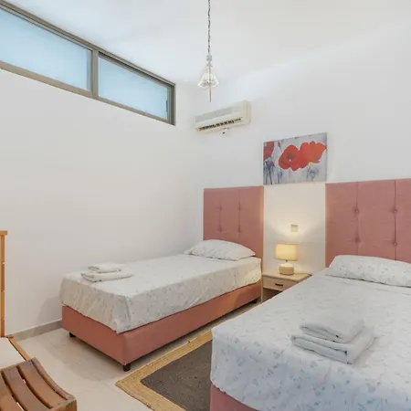 Dorothy's Seaview Apartment *