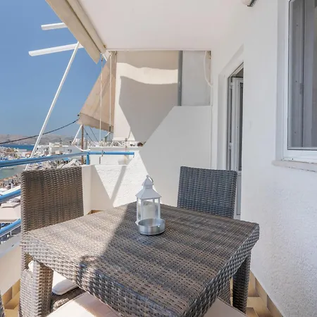 Dorothy's Seaview Apartment