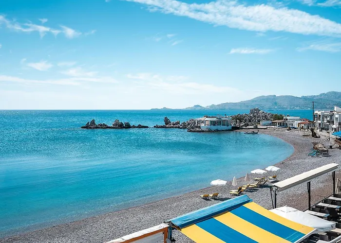 Dorothy's Seaview Apartment Charaki